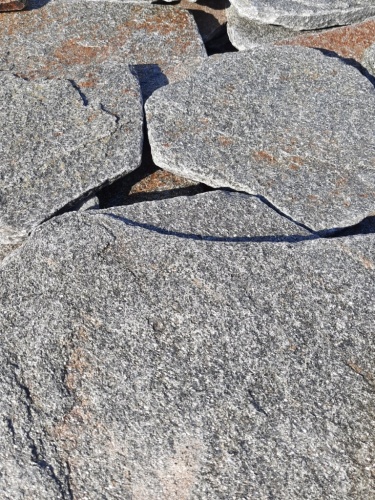 Златолит серебристый галтованный для лестниц купить в Йошкар-Оле